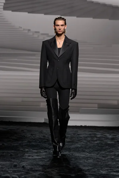 Look 81